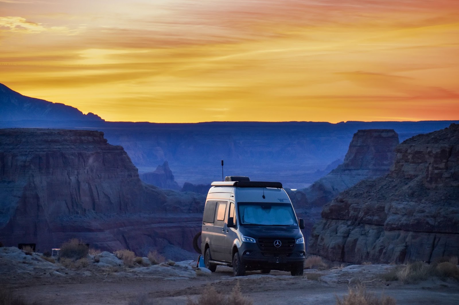 Cons of Vanlife: What No One Will Tell You, Per a Full-Time Vanlifer